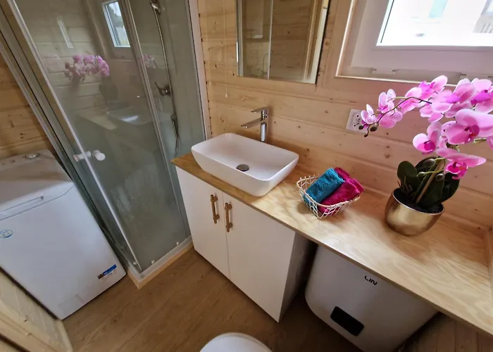 Tiny Haus Bei Laacher Modernes Voll Ausgestattet Glees