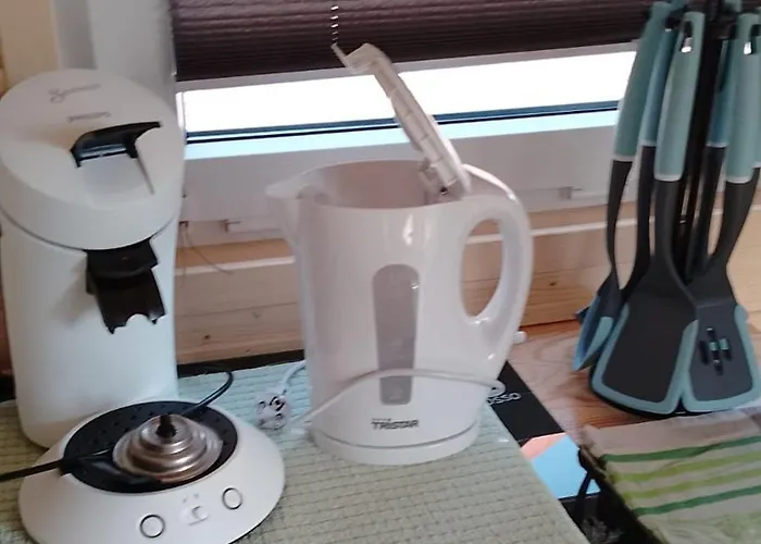 Tiny Haus Bei Laacher Modernes Voll Ausgestattet בית נופש Glees